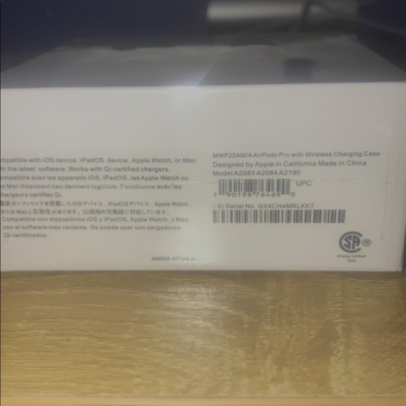 AirPods Pro - Picture 2 of 6